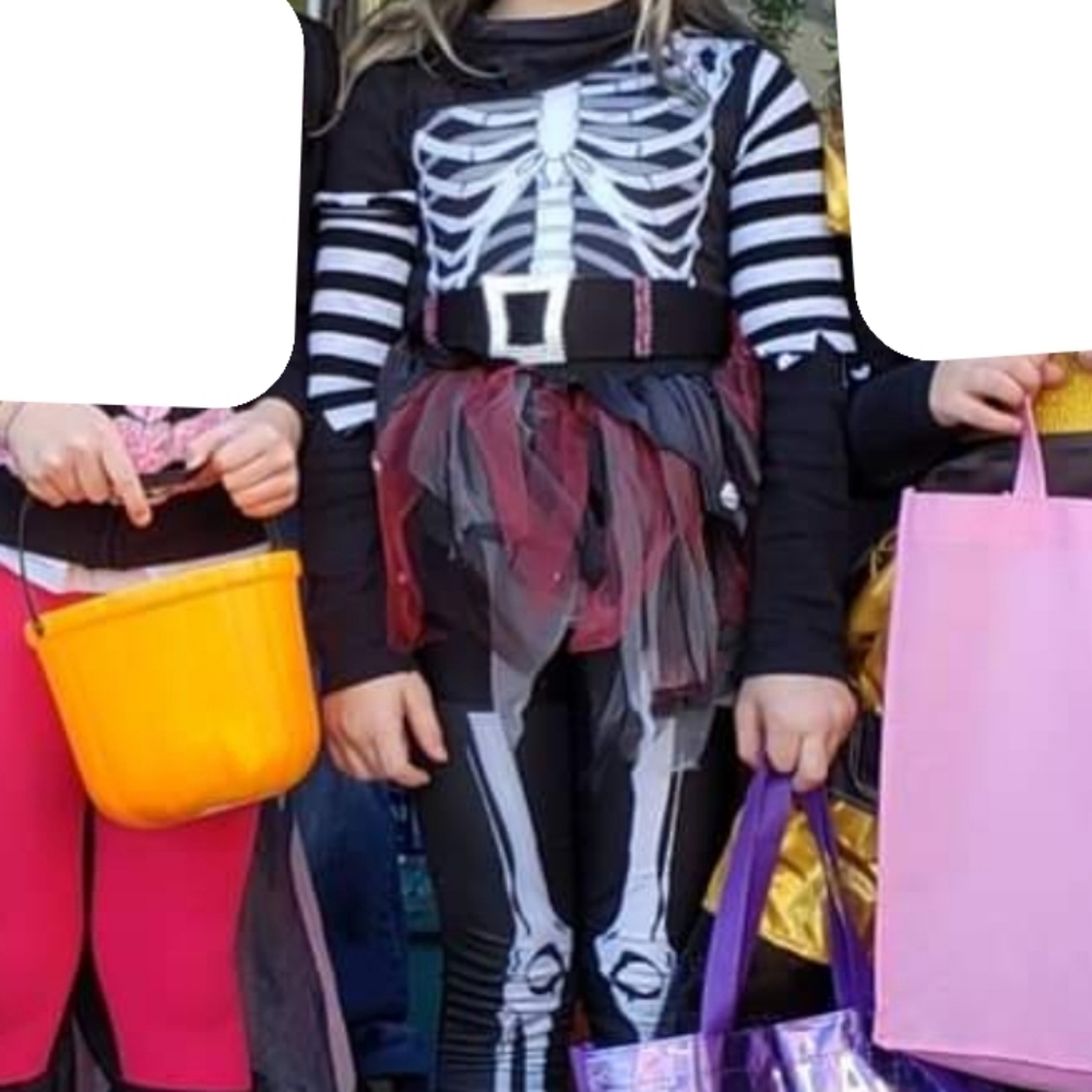 7/ 8 Skeleton costume